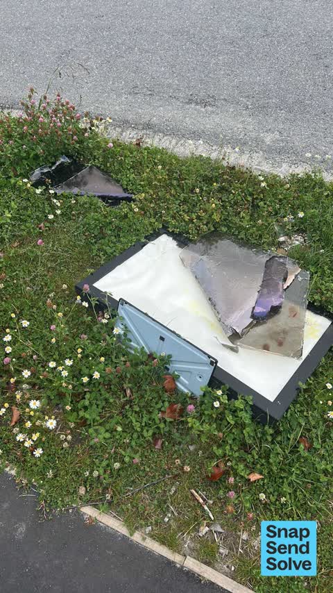 Dumped Rubbish, a report photo
