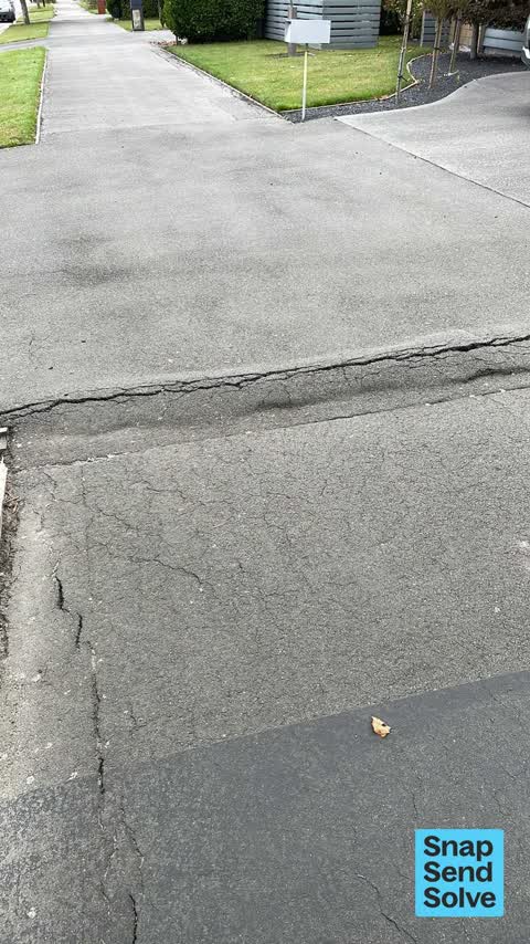 Pavement - Damaged, a report photo