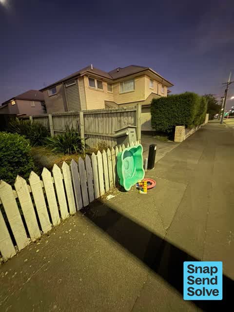 Dumped Rubbish, a report photo