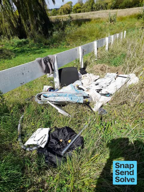 Dumped Rubbish, a report photo
