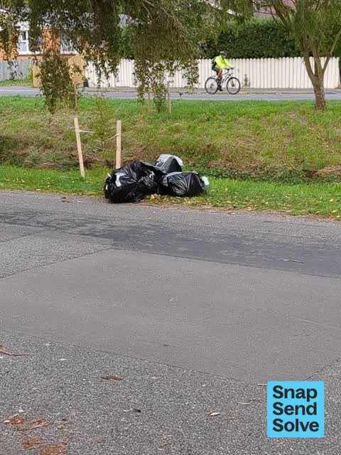 Dumped Rubbish, a report photo