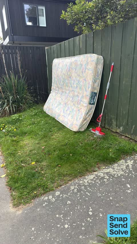 Dumped Rubbish, a report photo