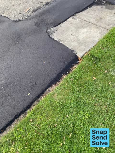Pavement - Damaged, a report photo