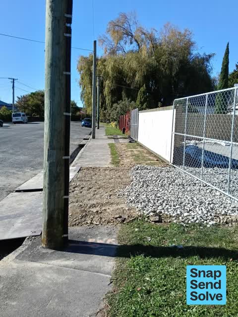 Pavement - Damaged, a report photo