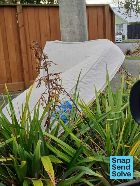 Dumped Rubbish, a report photo