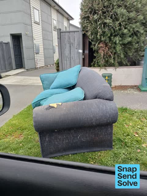 Dumped Rubbish — a report photo