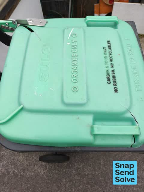 Rubbish and Bins - General, a report photo