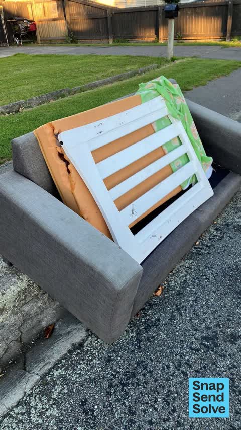Dumped Rubbish, a report photo