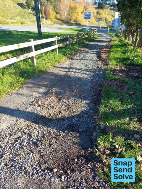 Pavement - Damaged, a report photo