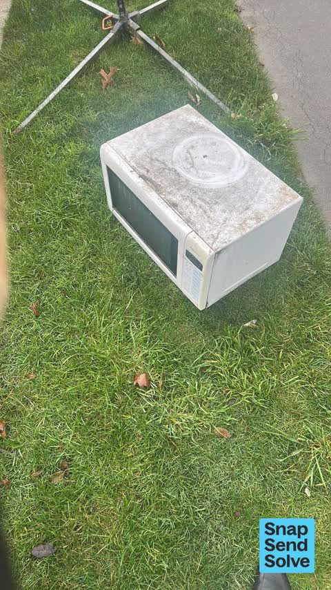 Dumped Rubbish, a report photo