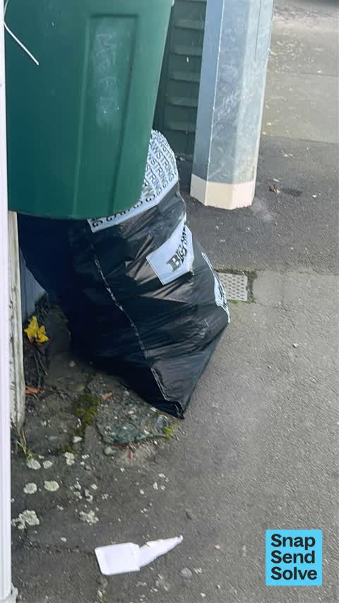 Dumped Rubbish, a report photo