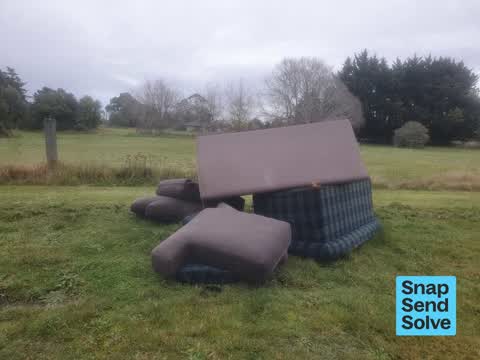 Dumped Rubbish, a report photo