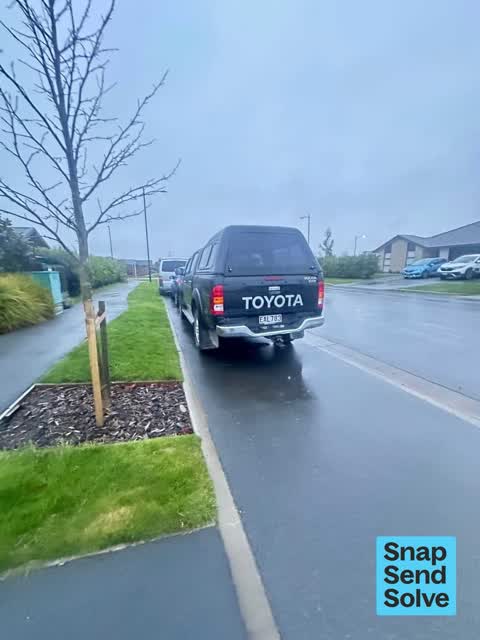 Abandoned Vehicle, a report photo