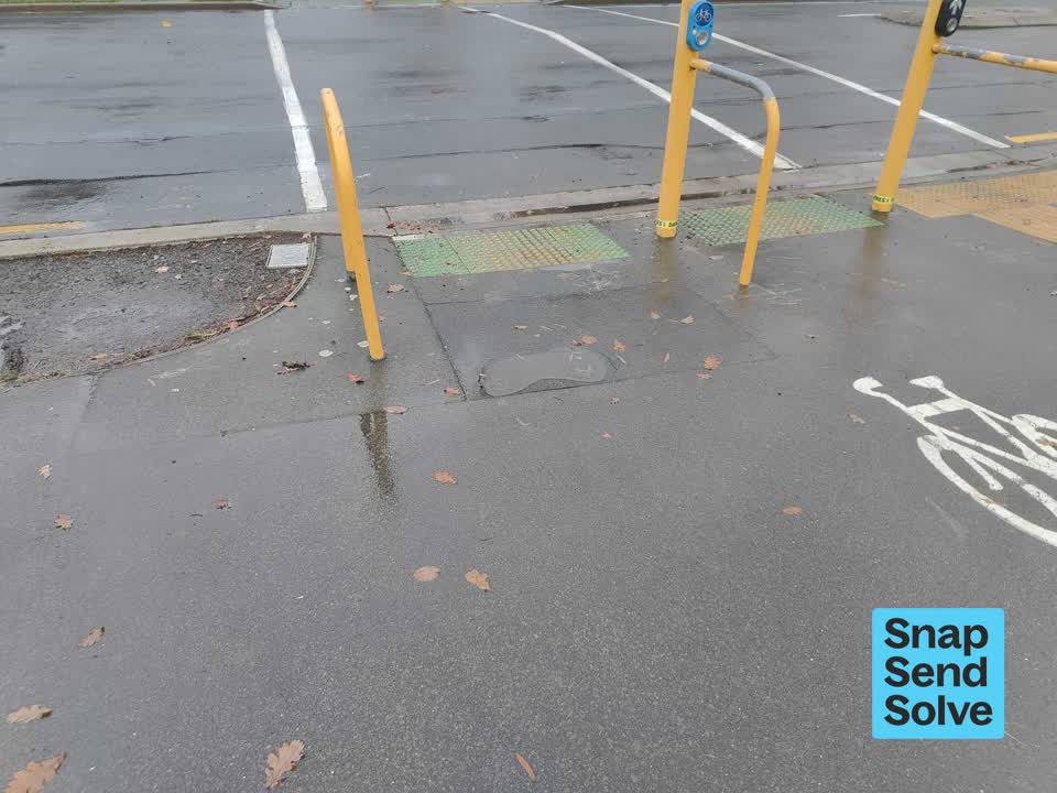 The photograph attached to this pothole report