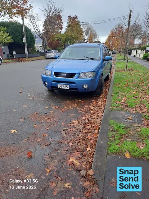 Abandoned Vehicle — a report photo
