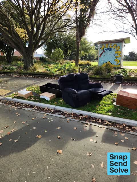 Dumped Rubbish, a report photo