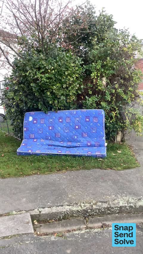 Dumped Rubbish, a report photo