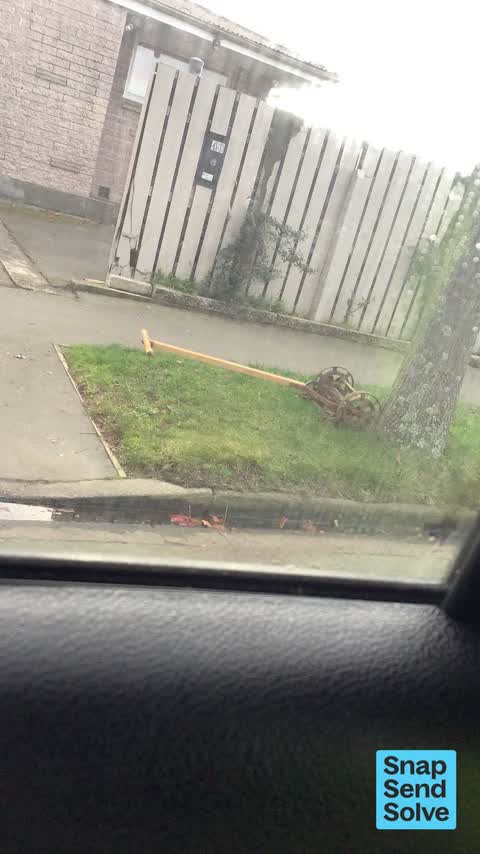 Dumped Rubbish, a report photo