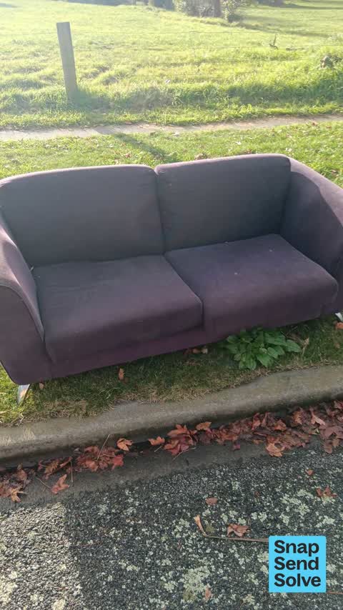 Dumped Rubbish, a report photo
