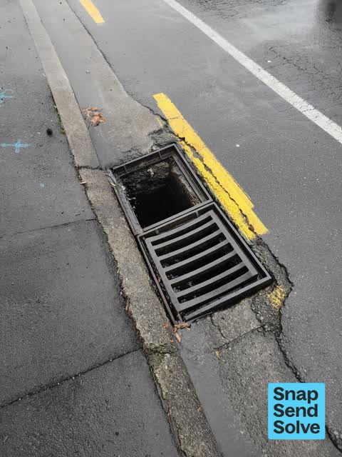 Street Gutters / Storm Water, a report photo