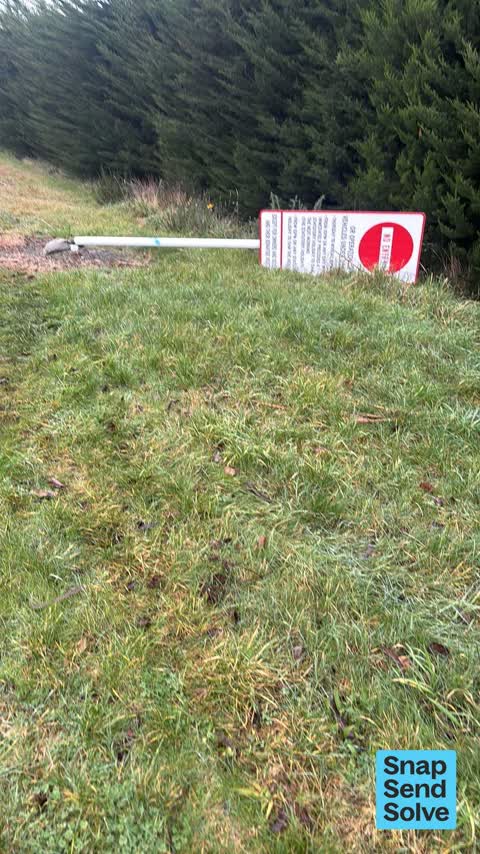 Damaged Street Sign, a report photo