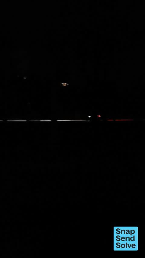 Damaged Street Light, a report photo