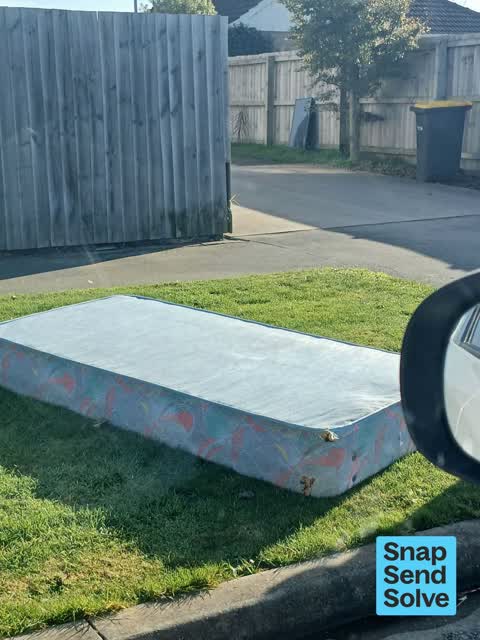 Dumped Rubbish, a report photo