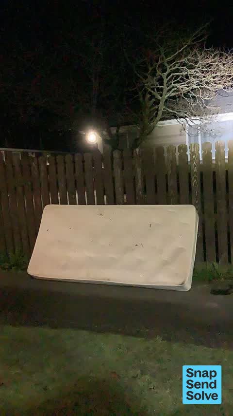 Dumped Rubbish, a report photo