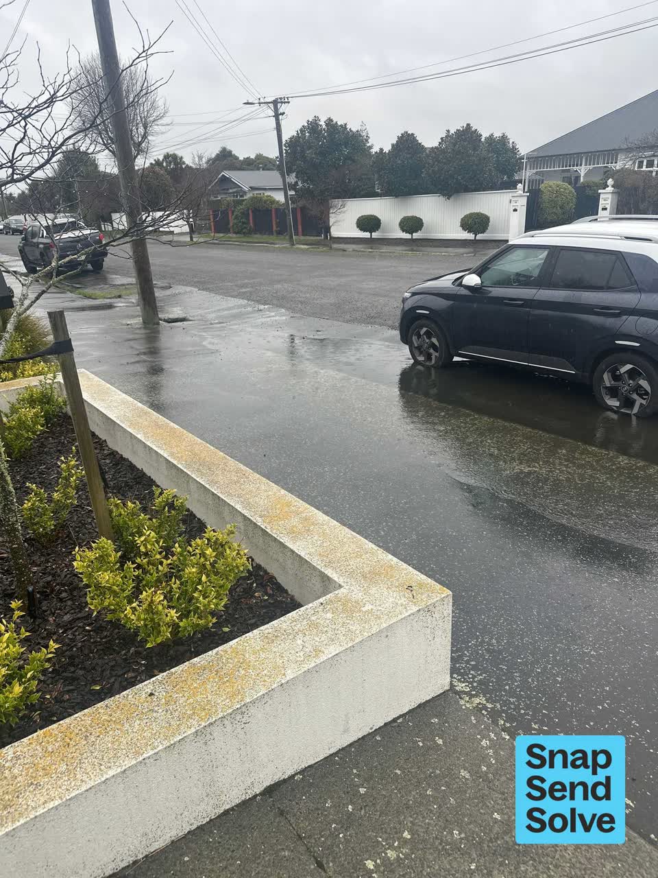 The photograph attached to this street gutters / storm water report