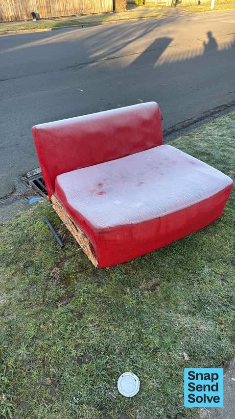 Dumped Rubbish, a report photo