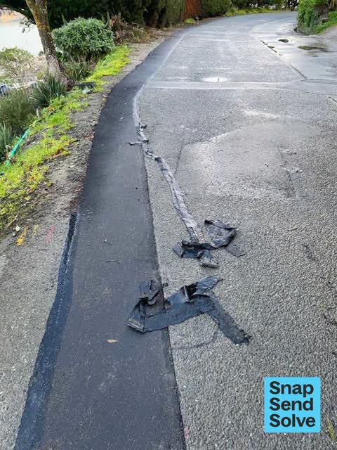 Damaged Road, a report photo