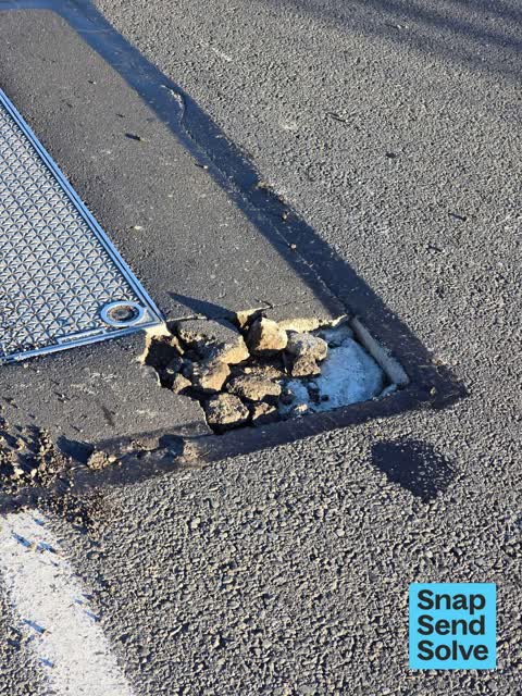 Damaged Road, a report photo
