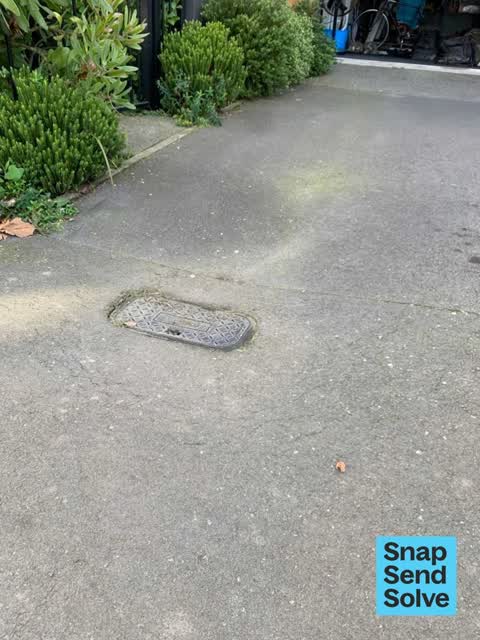 Pavement - Damaged, a report photo