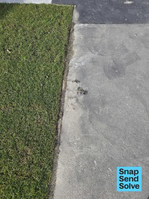 Pavement - Damaged, a report photo