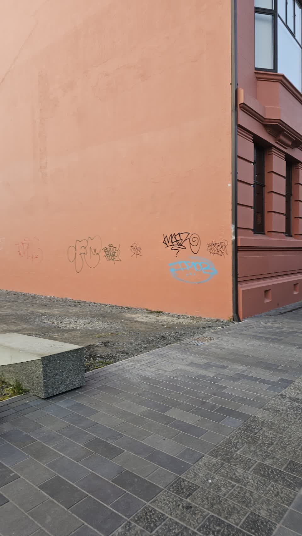 The photograph attached to this graffiti on a fence, building or structure report