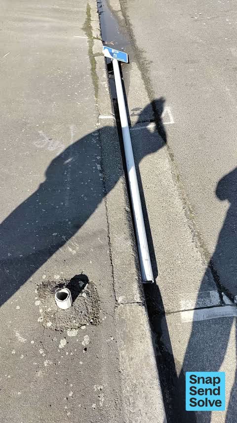 Damaged Street Sign — a report photo