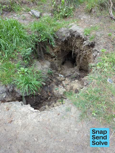 Damaged Road, a report photo