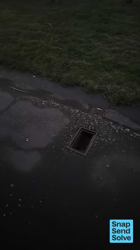 Pavement - Damaged, a report photo