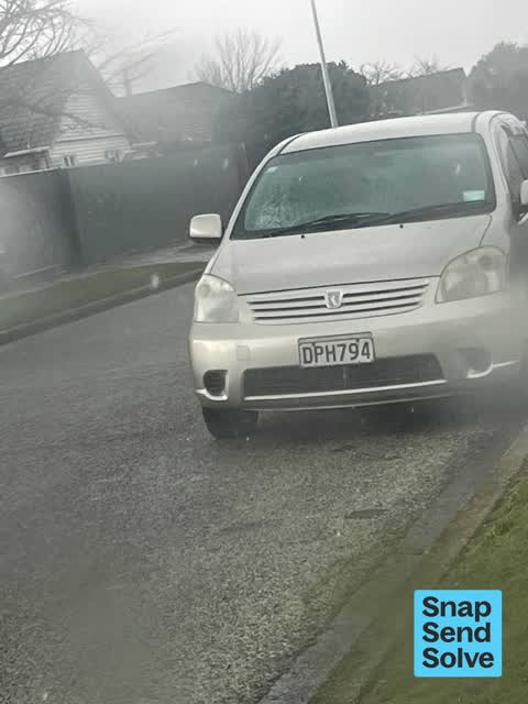 Abandoned Vehicle, a report photo