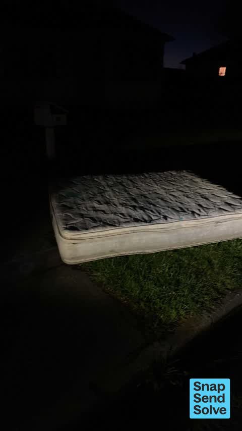 Dumped Rubbish, a report photo