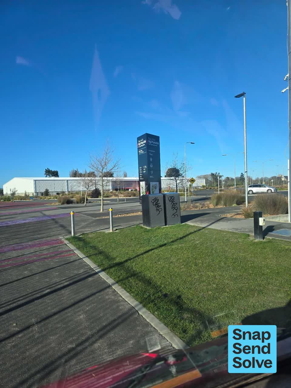 The photograph attached to this graffiti on a fence, building or structure report