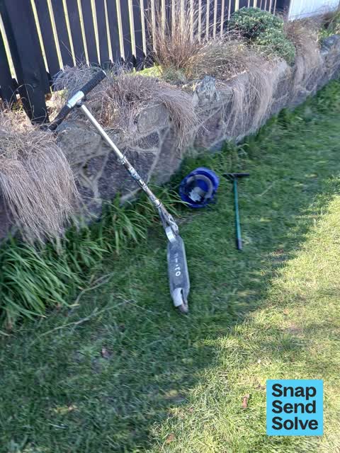 Dumped Rubbish, a report photo