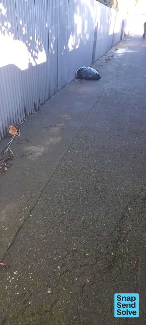 Dumped Rubbish, a report photo