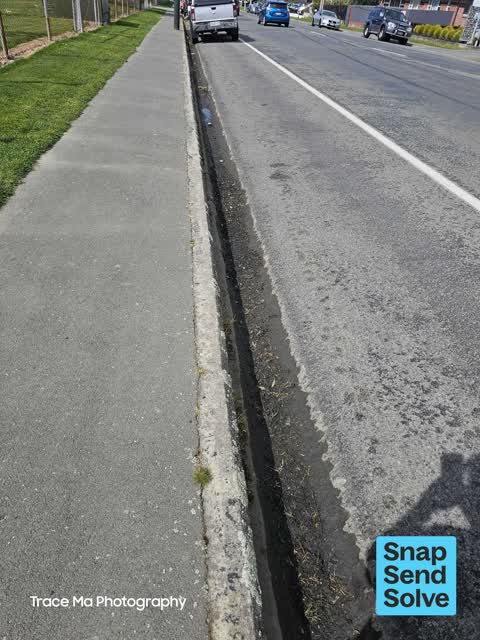 Street Gutters / Storm Water, a report photo