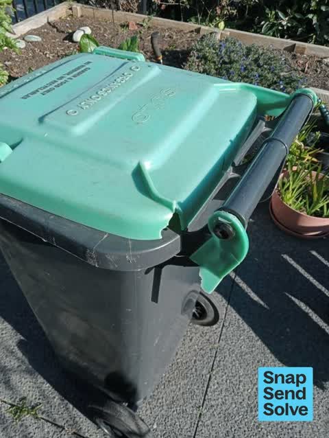 Rubbish and Bins - General, a report photo