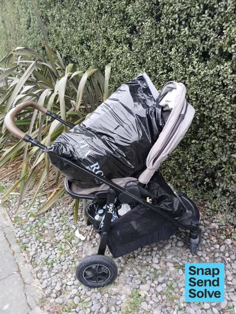 Dumped Rubbish, a report photo