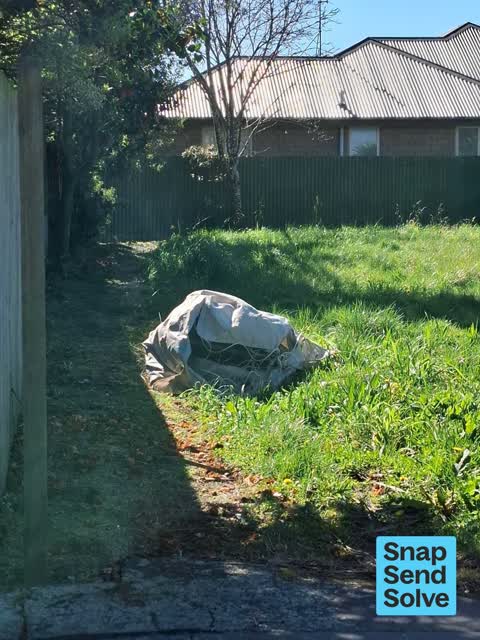 Dumped Rubbish, a report photo