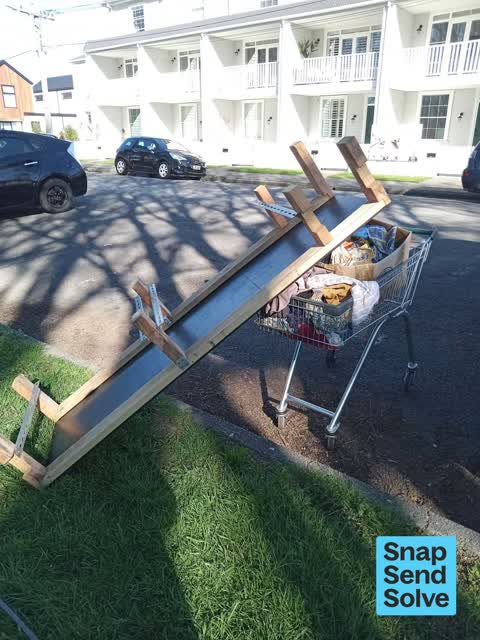 Dumped Rubbish, a report photo