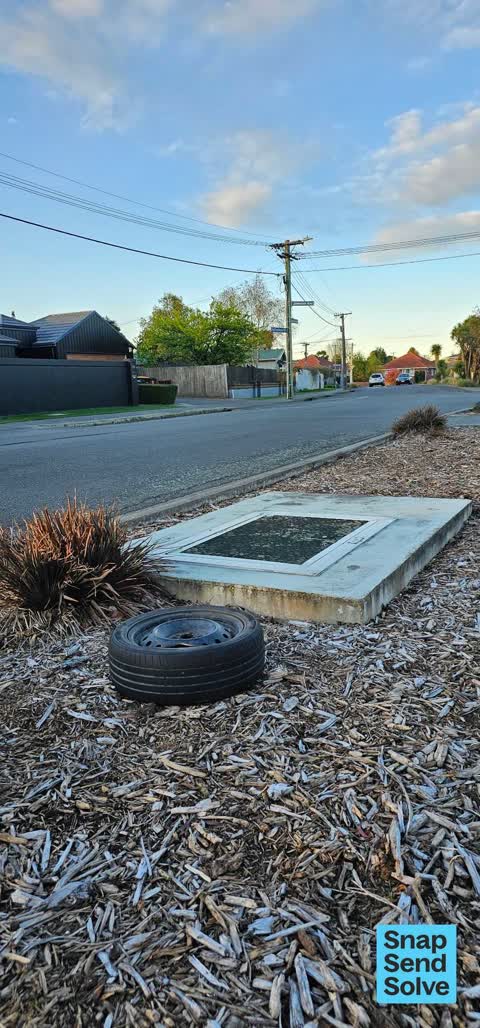 Dumped Rubbish, a report photo