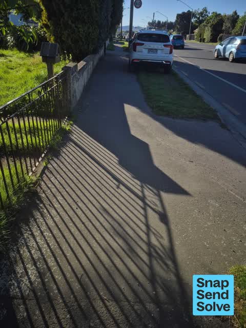 Hazard, vehicle, a report photo